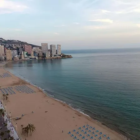 Estupendo En Planta 23 Primera Linea Appartement