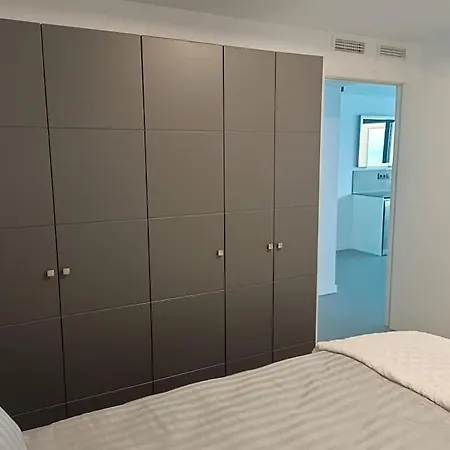 Estupendo En Planta 23 Primera Linea Benidorm