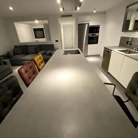Appartement Estupendo En Planta 23 Primera Linea